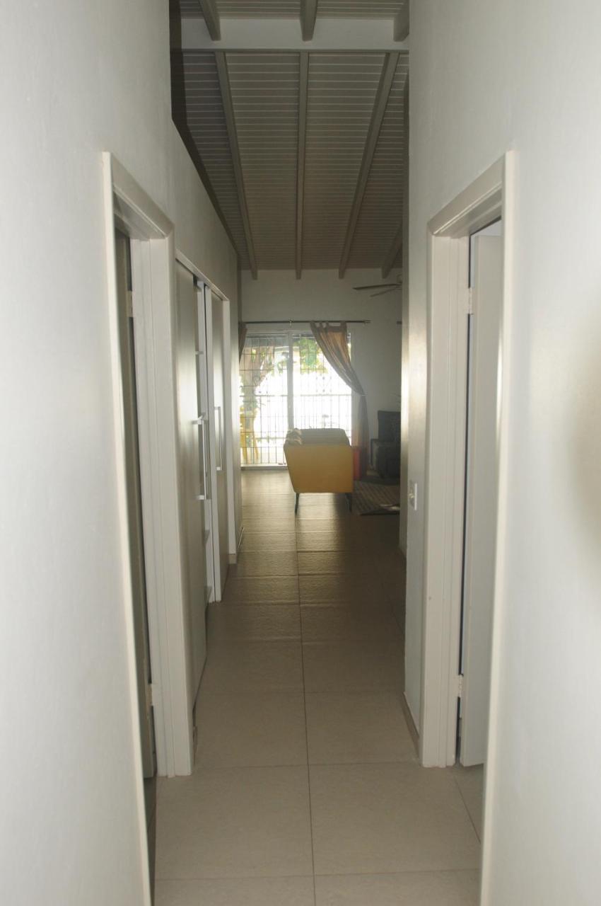 Koolbaai Lagoon Marina Apartments מראה חיצוני תמונה
